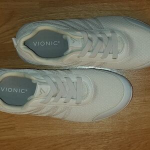 Vionic Women's White Sneakers